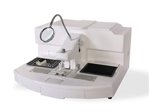 instruments used in pathology lab